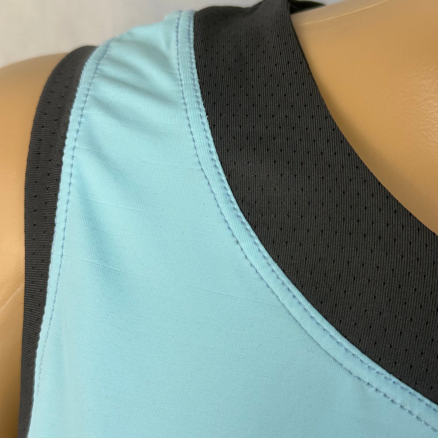 UltraFlexCool Two‑Tone Mesh Tank – Lightweight Breathability for Training & Lifestyle